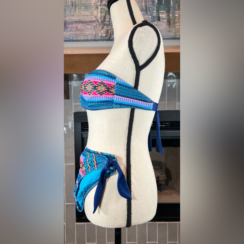 Hurley Bandeau Bikini Logo Aztec Pattern Size Small - Picture 3 of 7